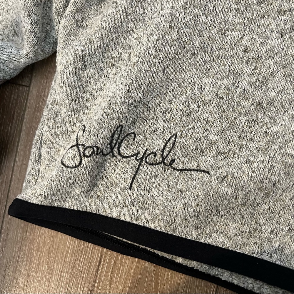 Nike SoulCycle cropped heathered gray sweatshirt - Picture 2 of 6